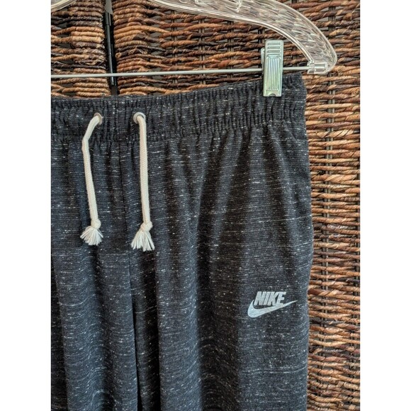 Nike Heathered Gray Gym Vintage High Waisted Capri Joggers Women's Small Active - Picture 2 of 7
